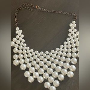 Large pearl necklace